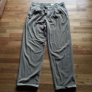 Eddie Bauer Mens wide wale corduroy pants